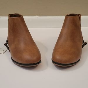 Girls ankle boots